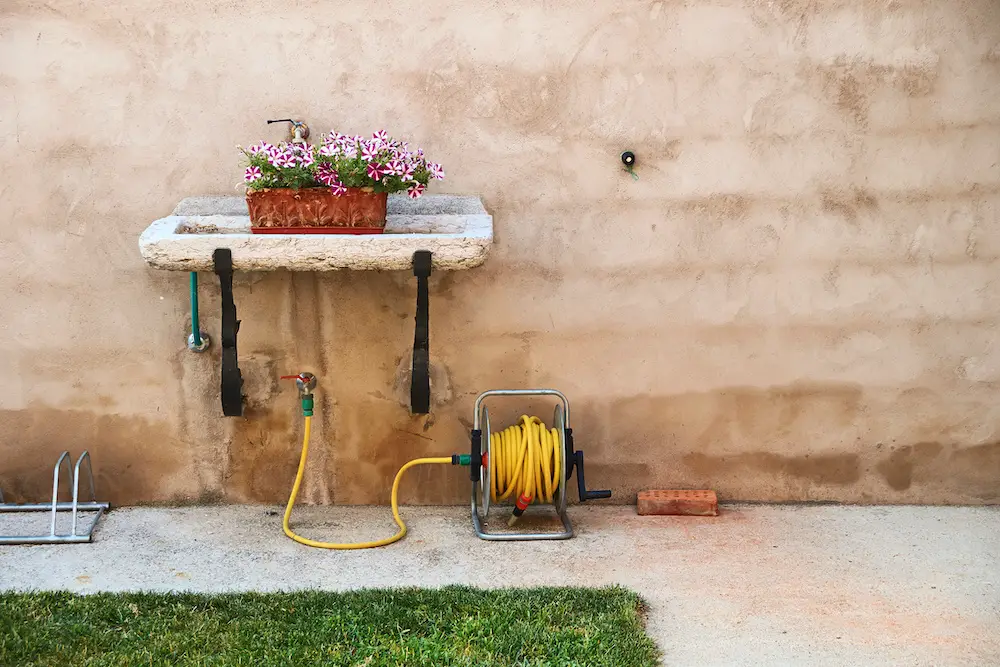 AM Leonard Steel 4 Wheel Hose Reel Review