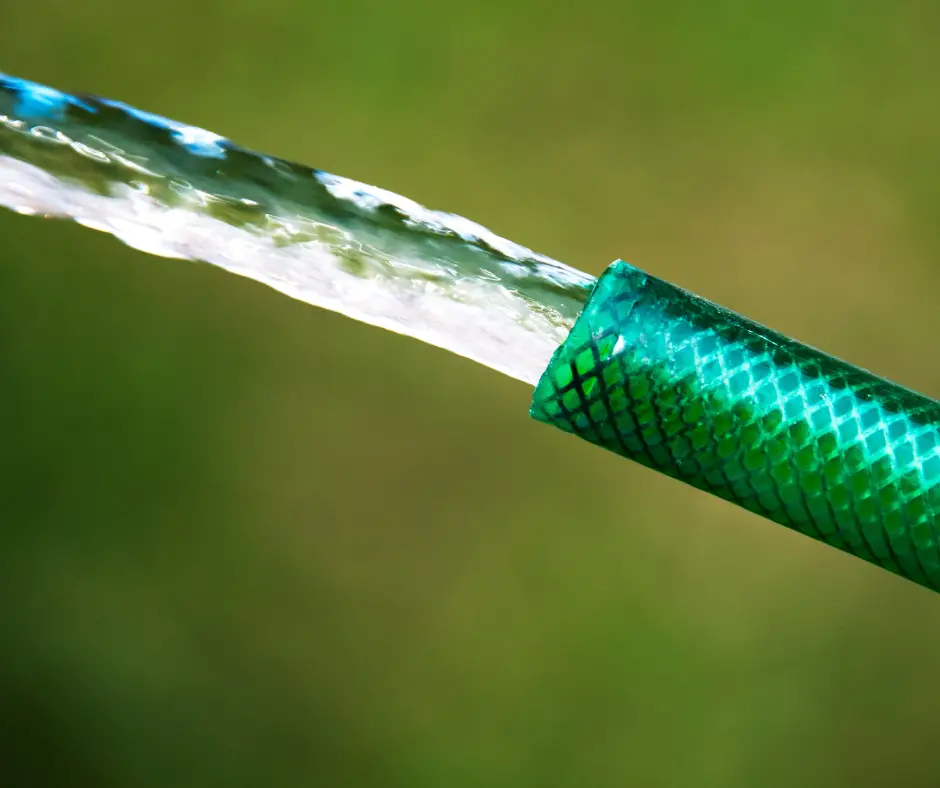 How to replace the end of a garden hose